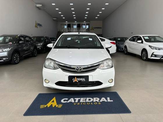 TOYOTA ETIOS 1.5 XLS 16V FLEX 4P AUTOMÁTICO